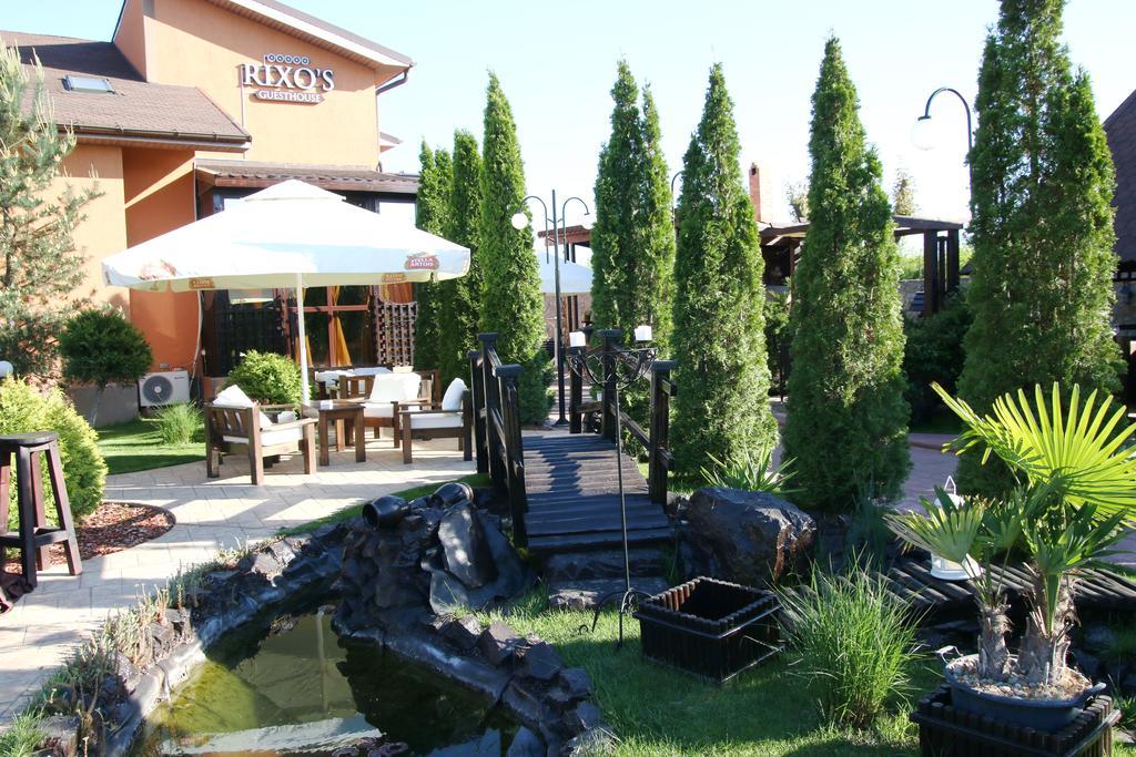 Rixo'S Guesthouse Circea Exterior photo